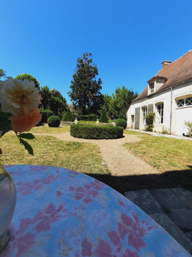 Bed and Breakfast Maison Zola Saint-Amand-Mont-Rond Exterior foto