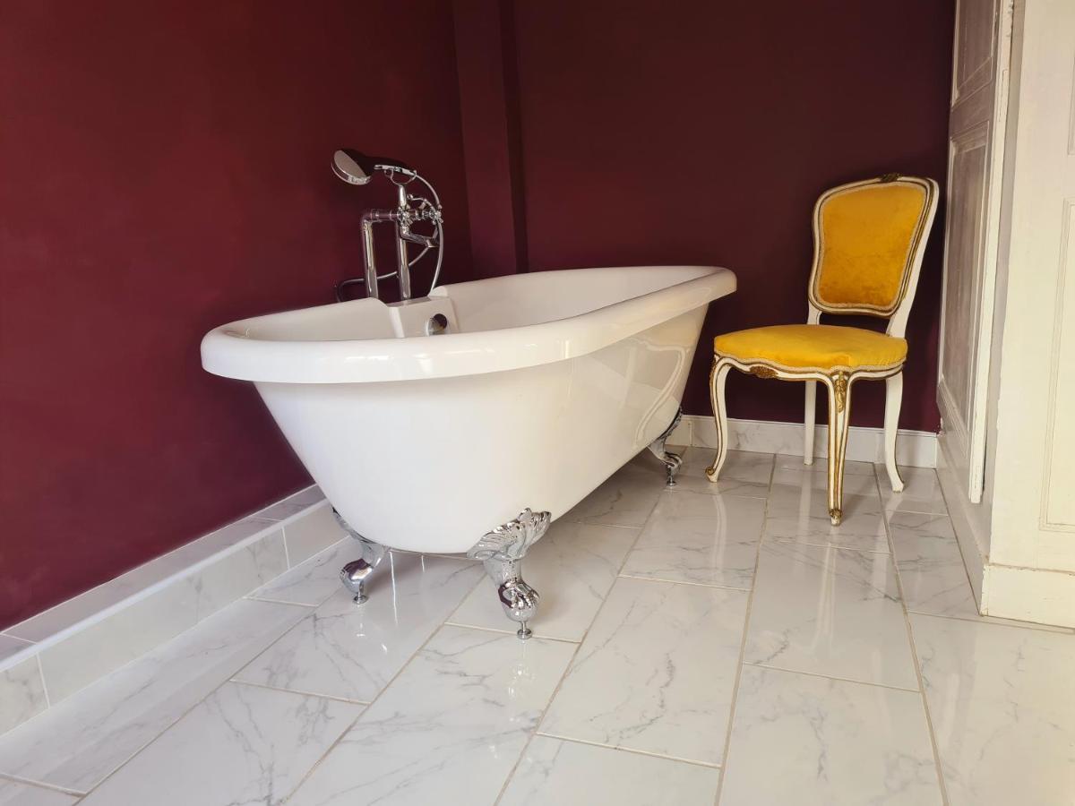 Bed and Breakfast Maison Zola Saint-Amand-Mont-Rond Exterior foto