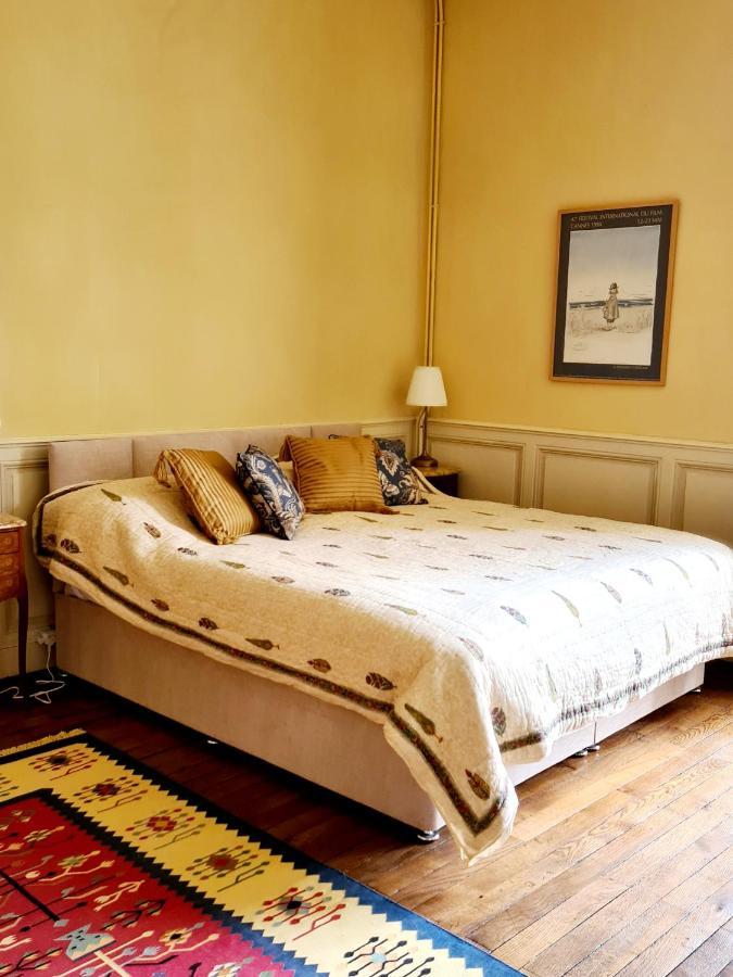 Bed and Breakfast Maison Zola Saint-Amand-Mont-Rond Exterior foto