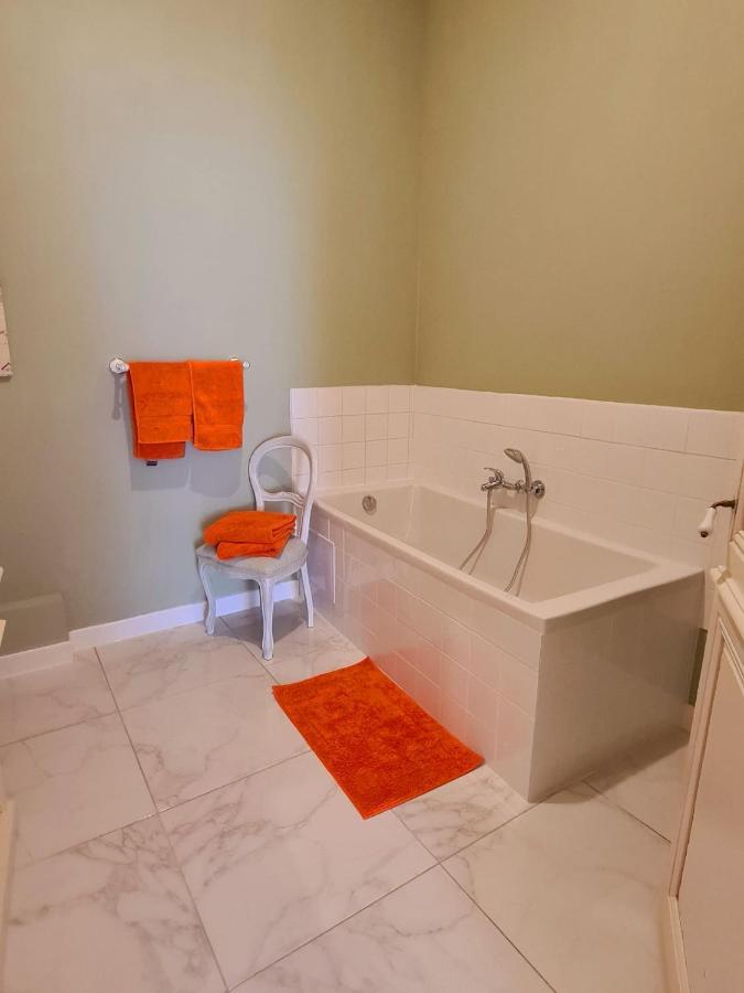 Bed and Breakfast Maison Zola Saint-Amand-Mont-Rond Exterior foto